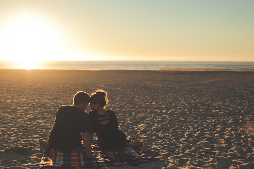 Top 6 Things Daters Are Over-Analysing In Relationships